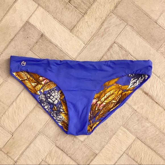 Maaji Mediterranean Blue Deck Reversible Bikini - Picture 7 of 13